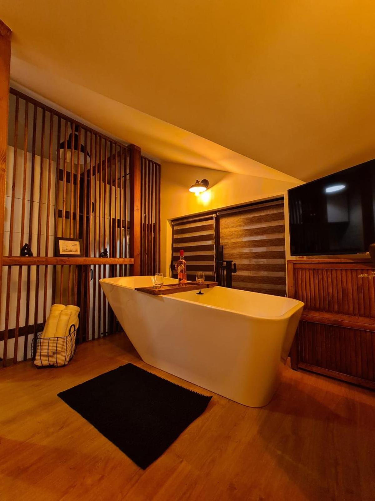 Colfly Studios Braşov Chambre photo